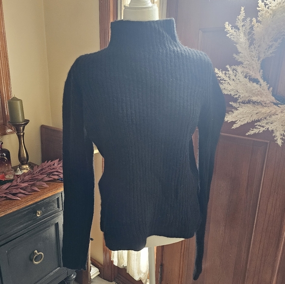 Vince sweater - Picture 2 of 3